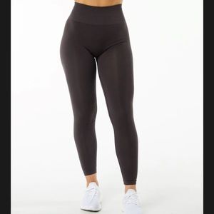Alphalete Amplify Leggings